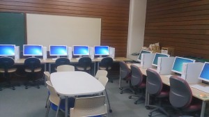 学科実習室の新設パソコン